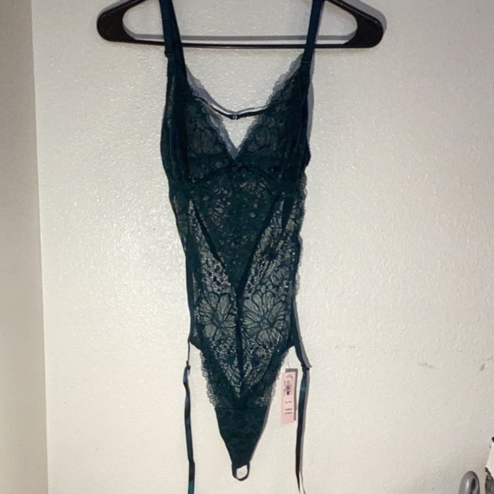 Victorias Secret Emerald Green Floral Lace Teddy Garter Bodysuit XL NWT